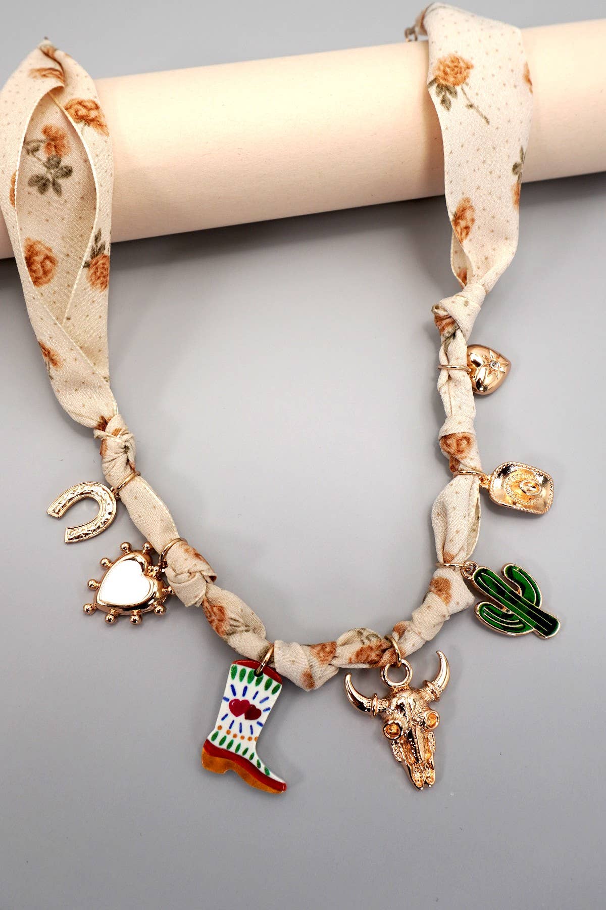 scarf necklace - cream/multi-pendant
