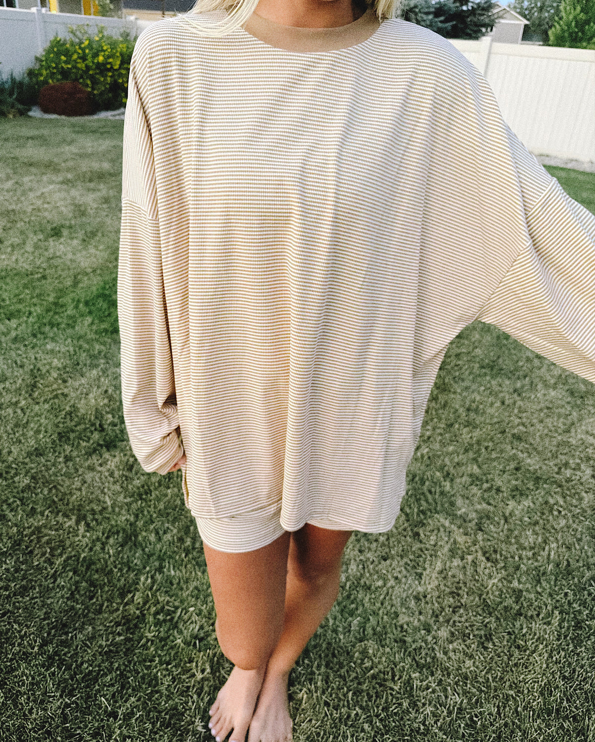 weekender stripe top - latte