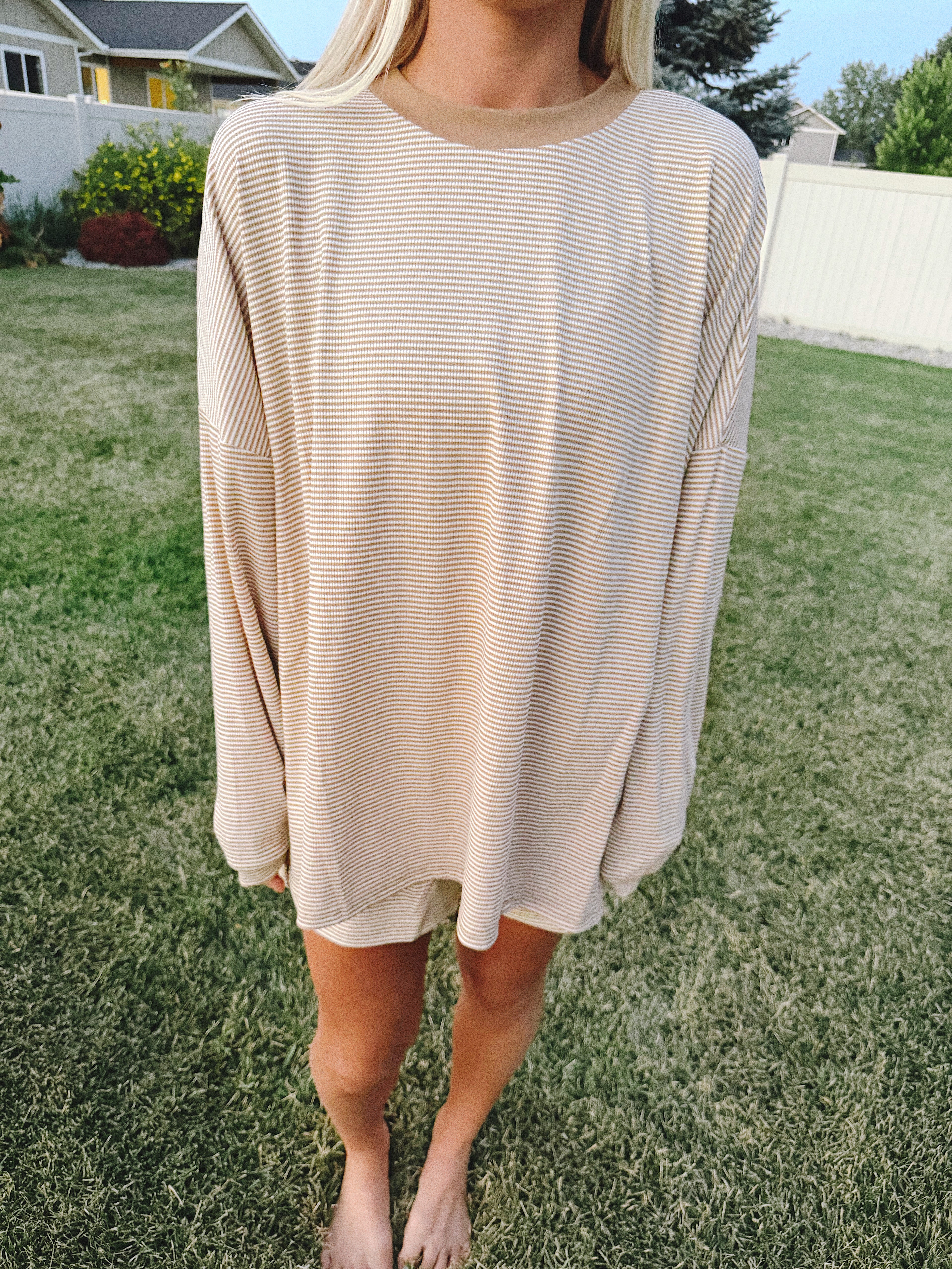 weekender stripe top - latte